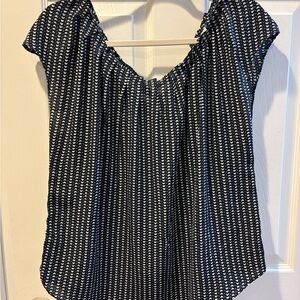 LC Lauren Conrad Navy and White Heart pattern Blouse